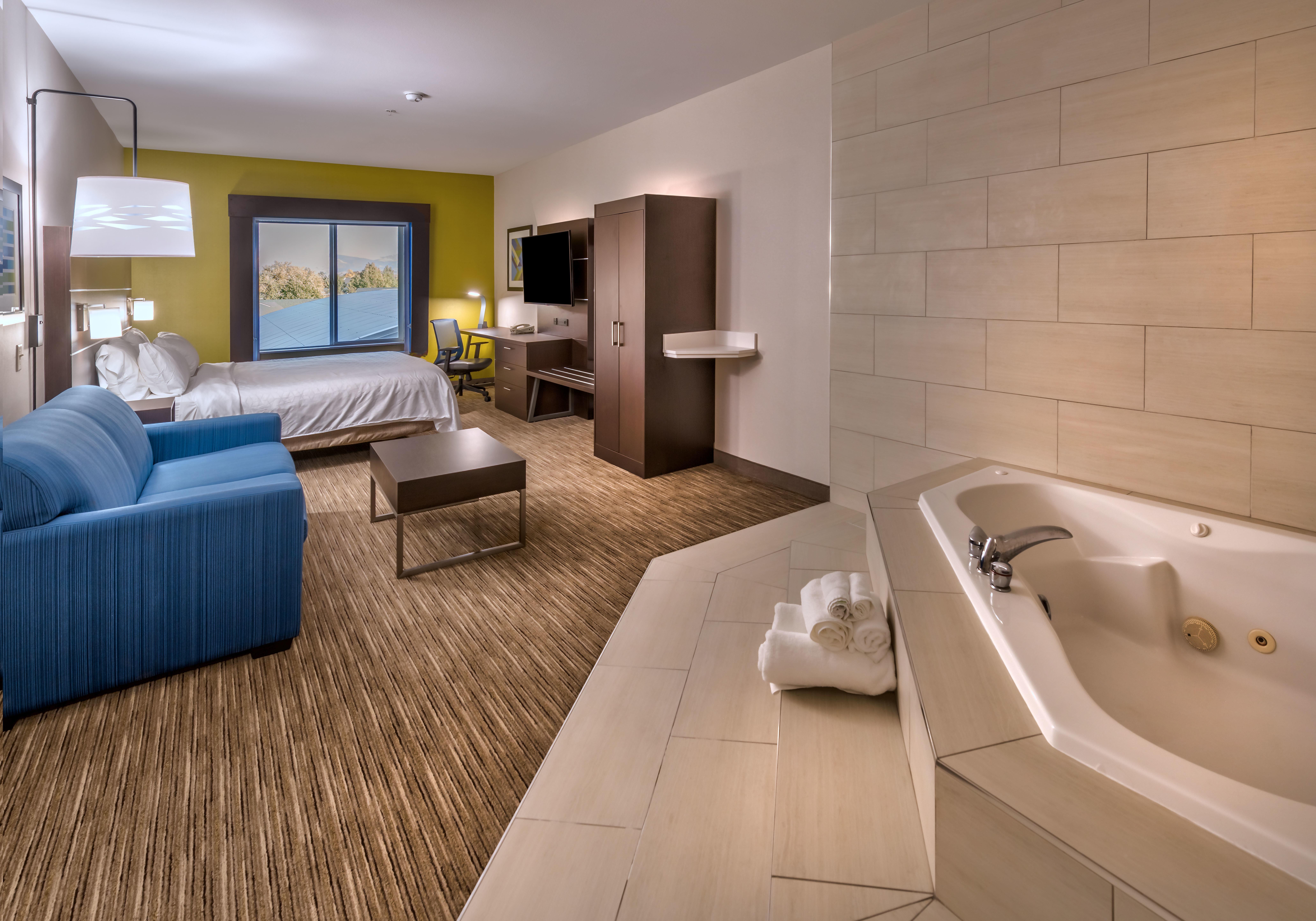 Holiday Inn Express Hotel & Suites Minden By Ihg Exteriör bild